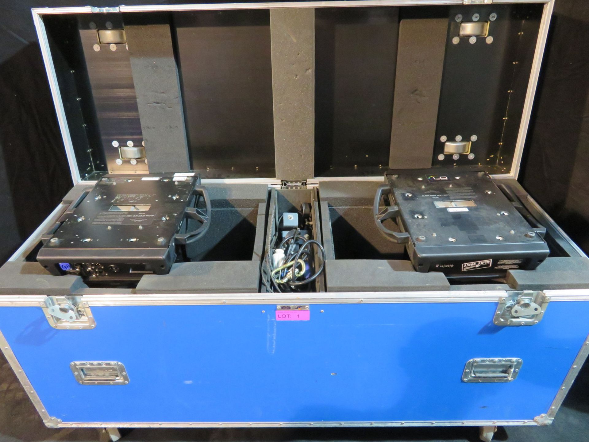 Pair of Clay Paky Alpha Spot HPE 1500 in twin flightcase - Image 10 of 12