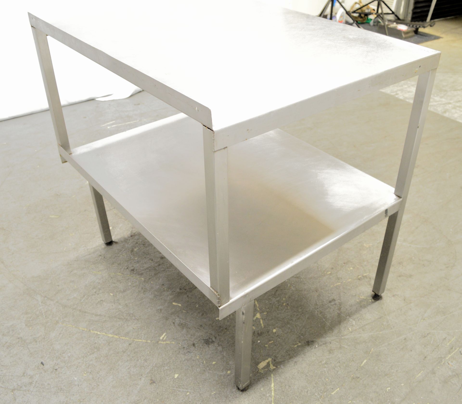 Preparation table 900mm W x 700mm D x 870mm H - Image 3 of 5