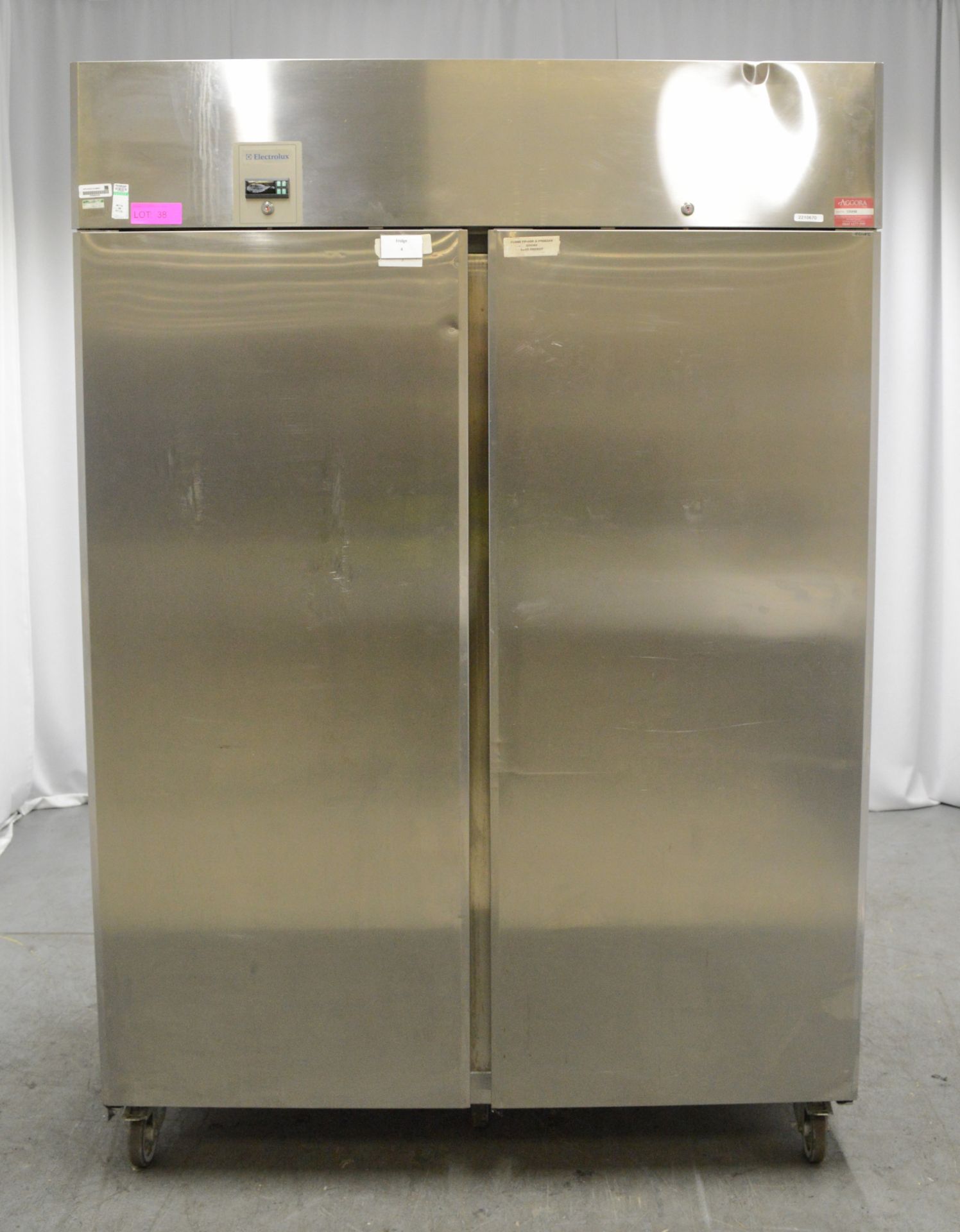 Electrolux RE4142F double door fridge, 1 phase electric
