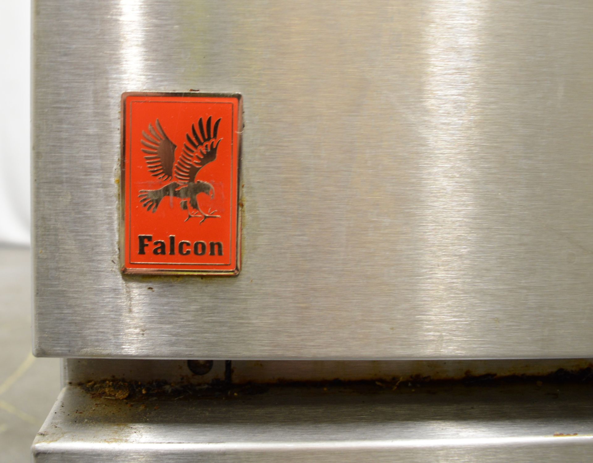 Falcon G3101 6 burner range oven, natural gas - Image 2 of 9