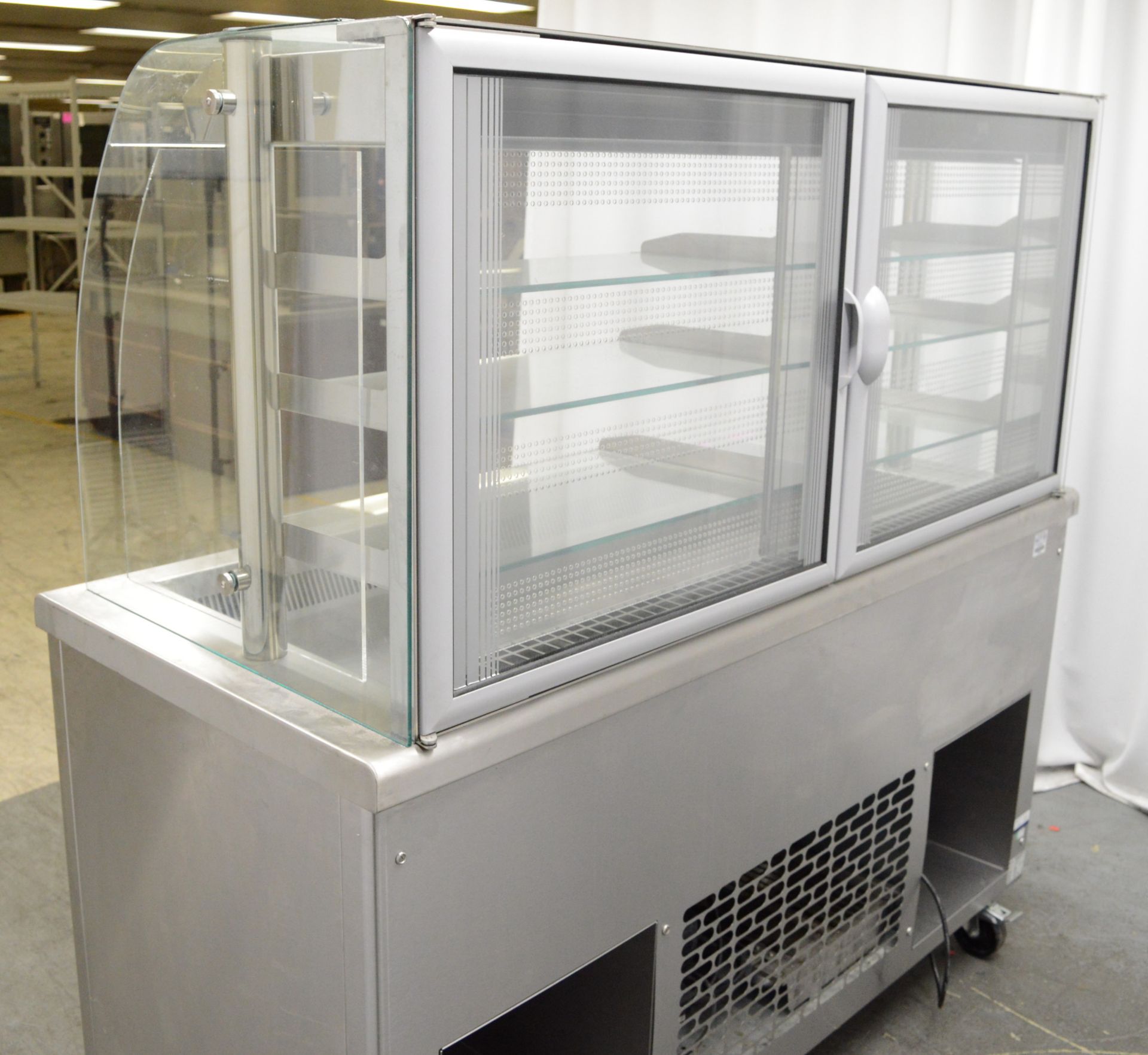 Victor chilled display unit, 1 phase electric - Image 5 of 9