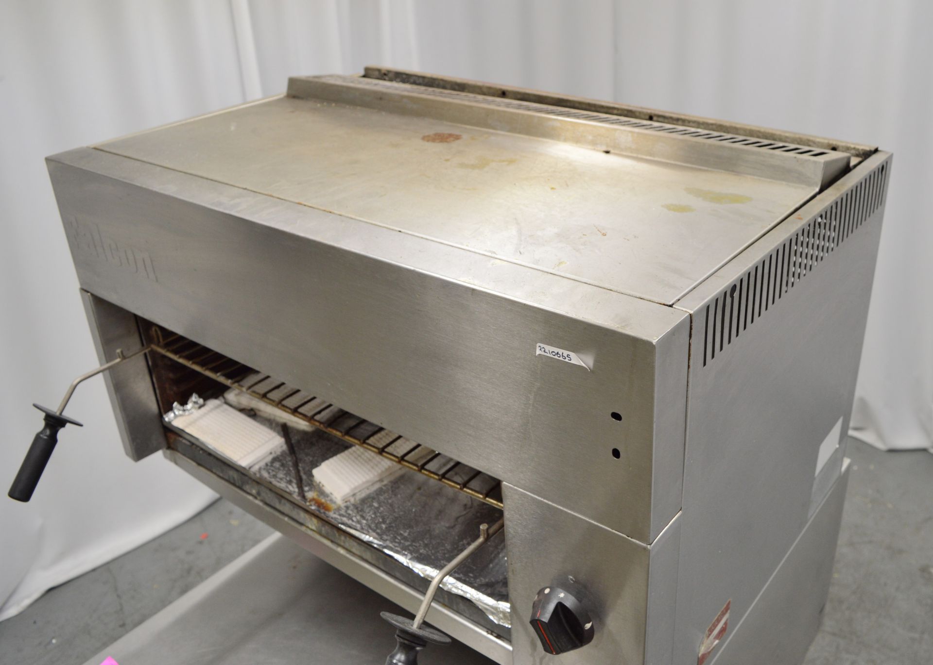 Falcon Dominator G2522 steakhouse grill with prep table, natural gas - Image 6 of 8