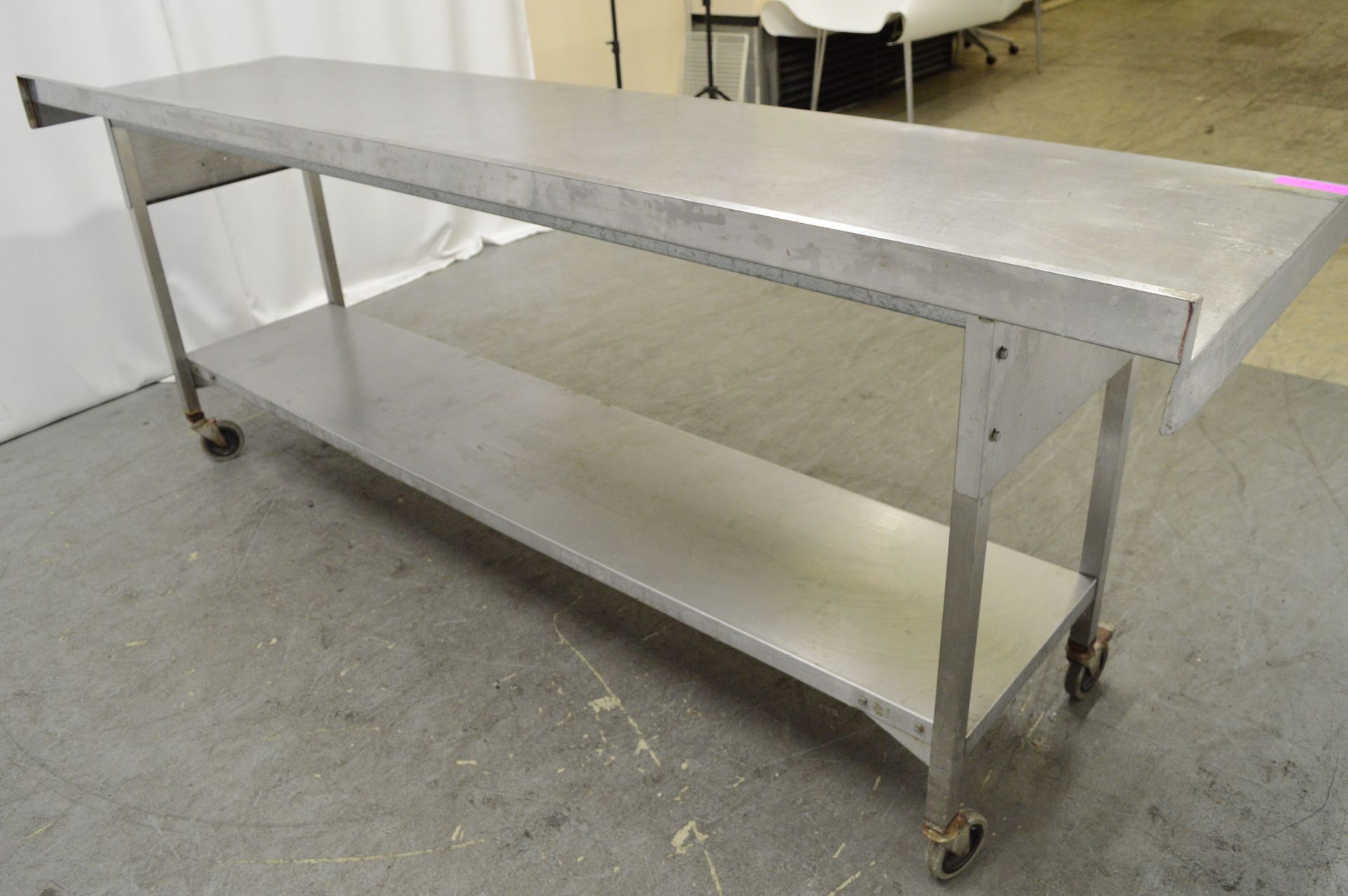 Preparation table 2400m W x 650mm D x 860mm H - Image 3 of 4