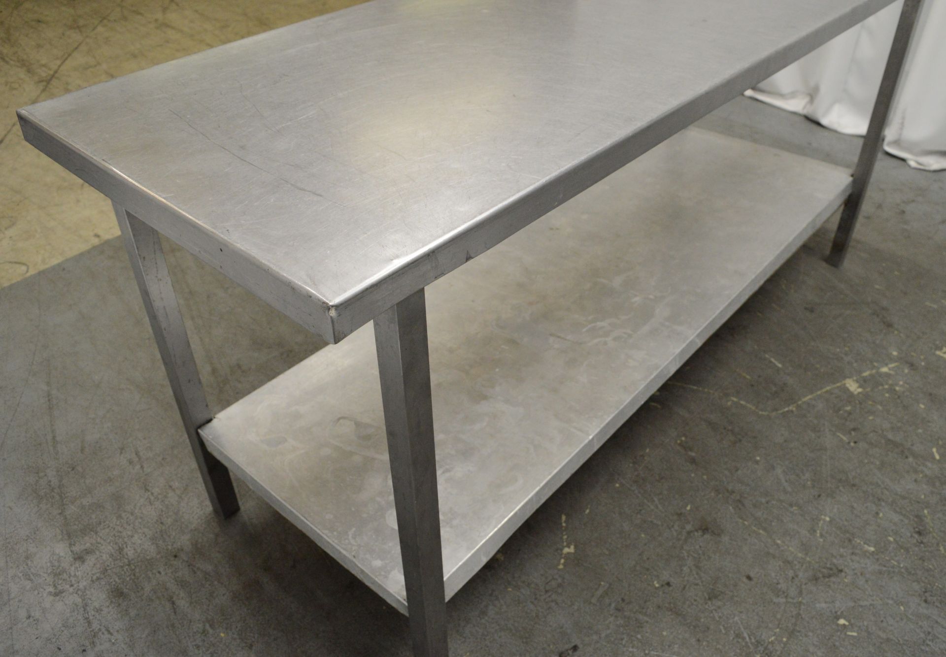 Preparation table 1830mm W x 610mm D x 830mm H - Image 4 of 5