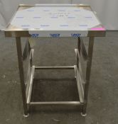 Parry stainless steel clean tables 700x700x880mm