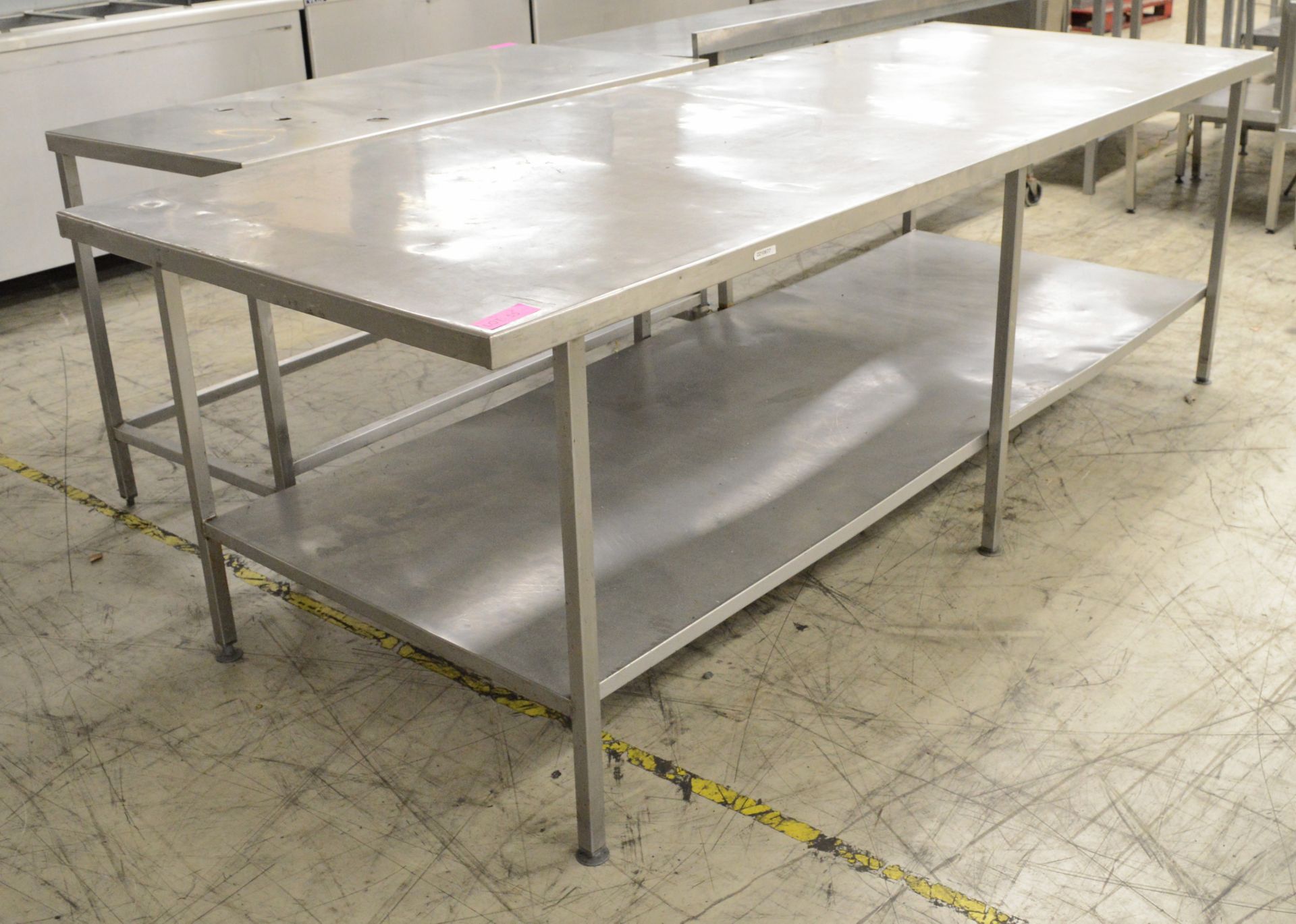 Preparation table 2700mm W x 1000mm D x 870mm H