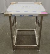 Parry stainless steel clean tables 700x700x880mm