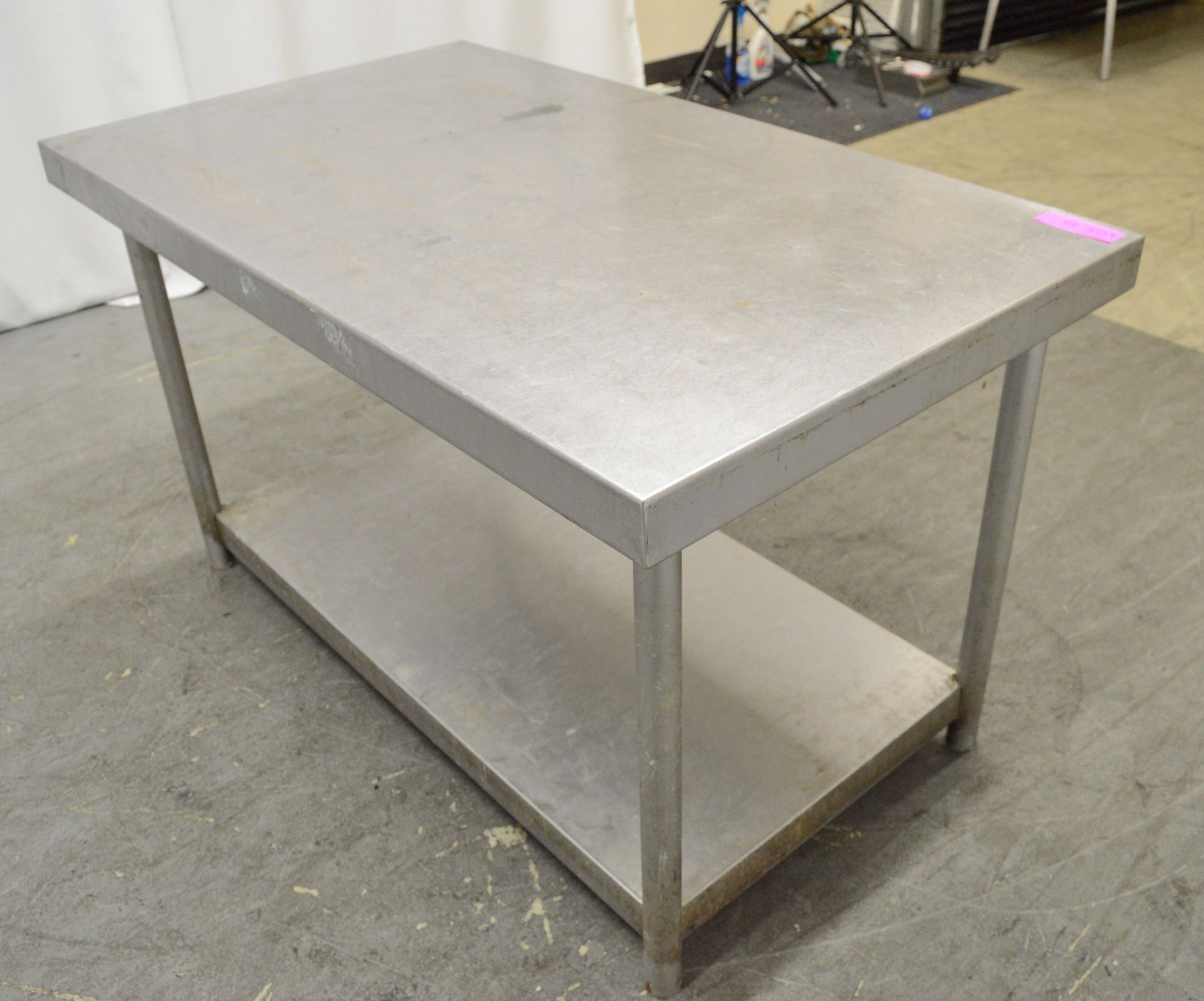 Preparation table 1200mm W x 700mm D x 720mm H - Image 3 of 5