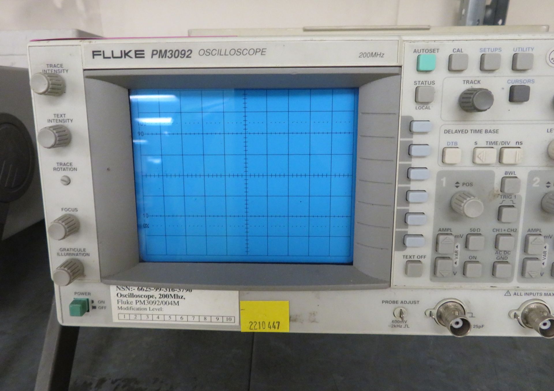 Fluke PM3092 Oscilloscope 200Mhz - Image 2 of 4