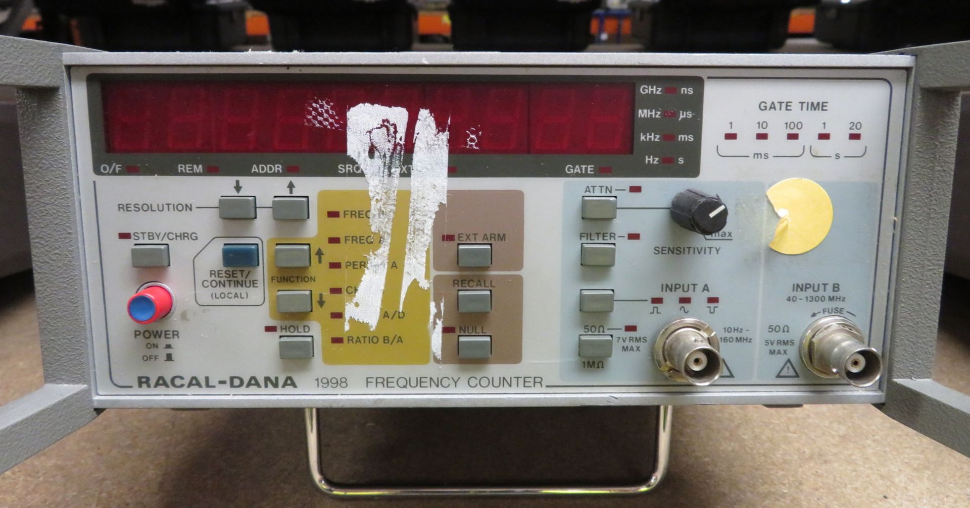 Racal Dana 1998 frequency counter - Image 2 of 3