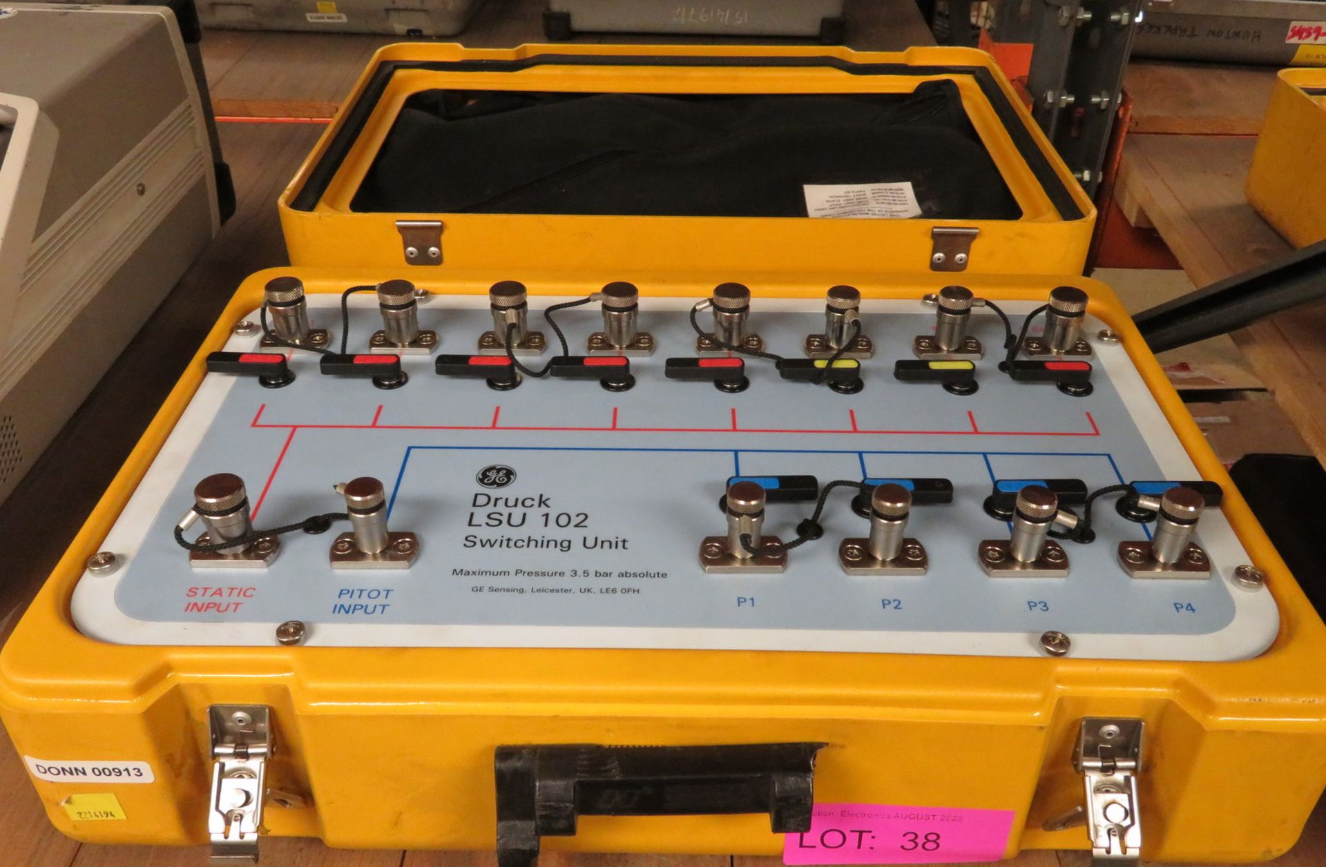 Druck LSU 102 switching unit