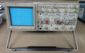 Tektronix 2232 100Mhz digital storage oscilloscope