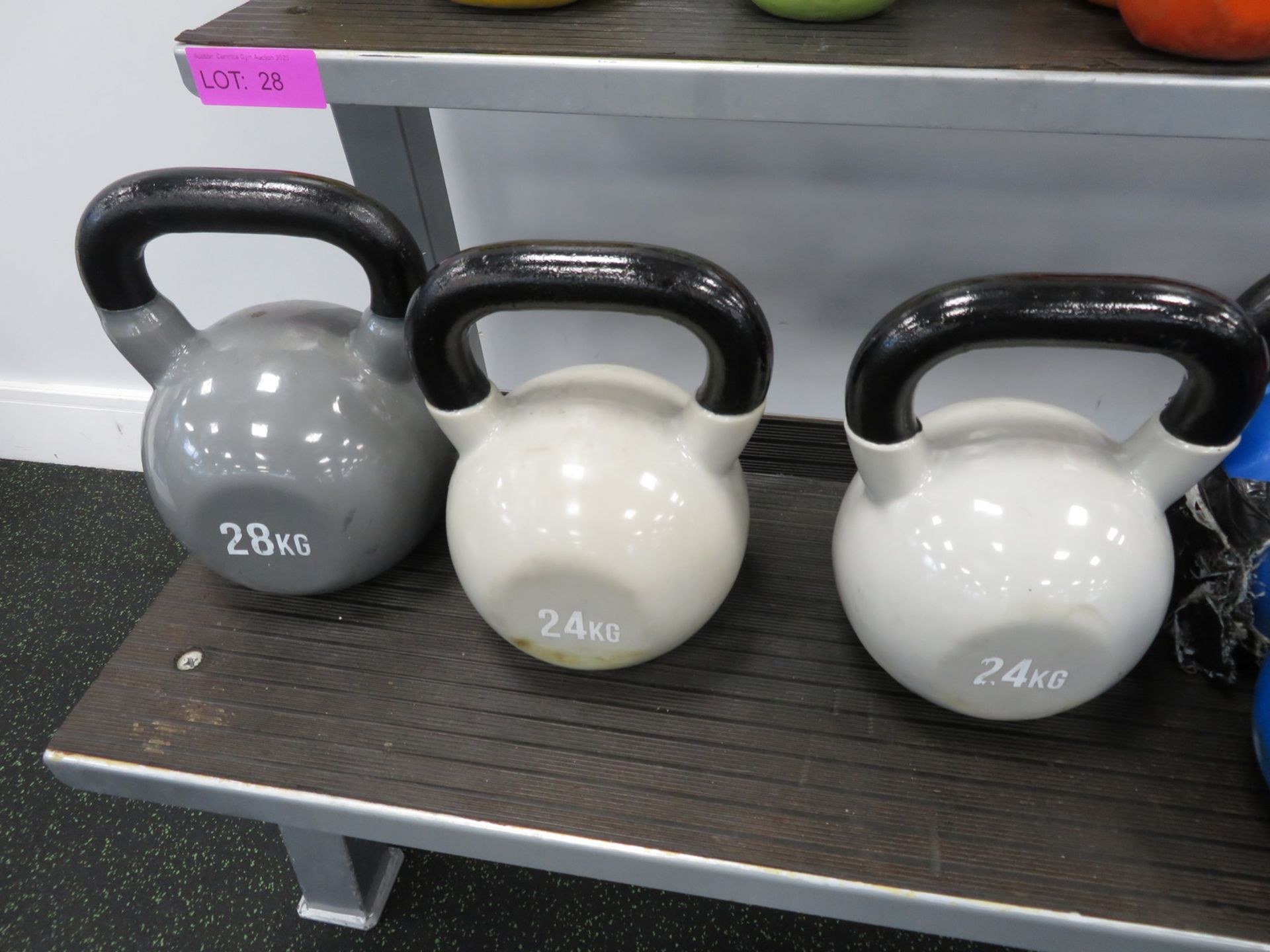 25x Origin Kettle Bell Set With Rack. Weights Range From 2kg - 32kg. - Image 7 of 8