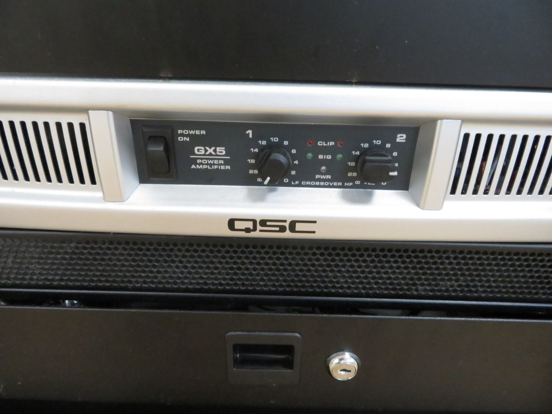 Denon Professional CD/Ipod/Bluetooth player & QSC GX5 Power amplifier & Trantec microphone system. - Image 7 of 11