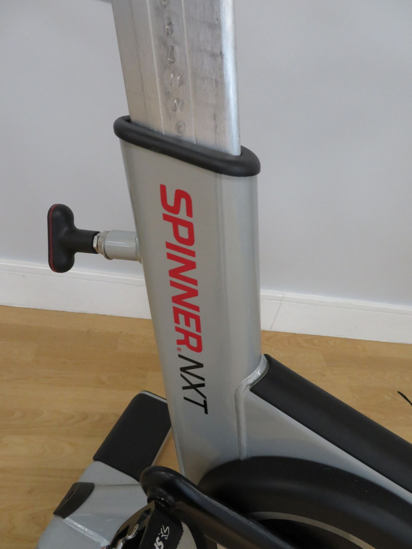 Star Trac Model: NXT Spinner Spin Bike. Adjustable Seat & Handle Bars. Dimensions: 120x53x - Image 6 of 11