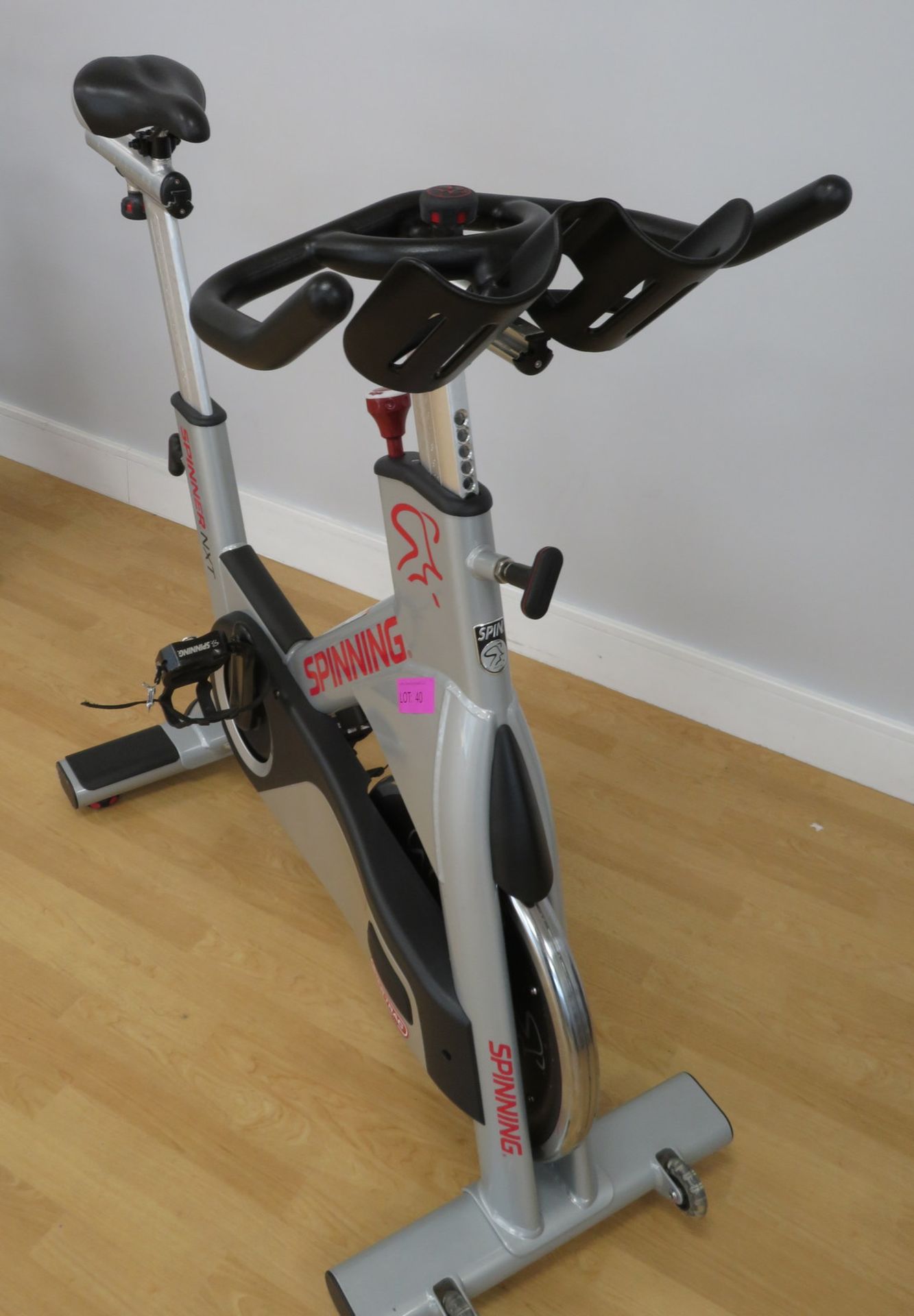 Star Trac Model: NXT Spinner Spin Bike. Adjustable Seat & Handle Bars. Dimensions: 120x53x - Image 2 of 10