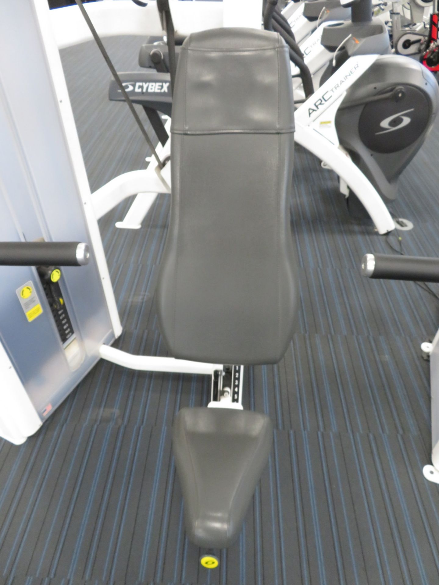 Cybex Chest Press Model: 12001. 103.5kg Weight Stack. Dimensions: 140x135x195cm (LxDxH) - Image 3 of 8