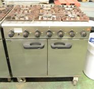 Lincat LMR9 6 burner gas range