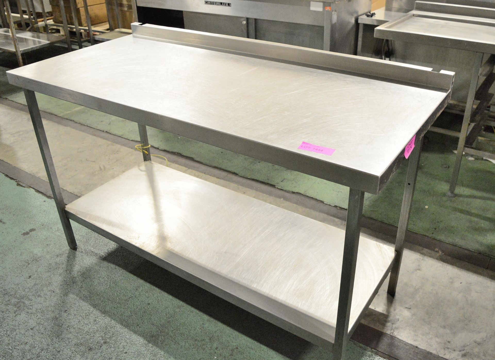 Stainless table with shelf - 1530 x 700 x 880 - Image 2 of 3