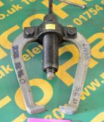 Tool Drop Arm Bearing Puller