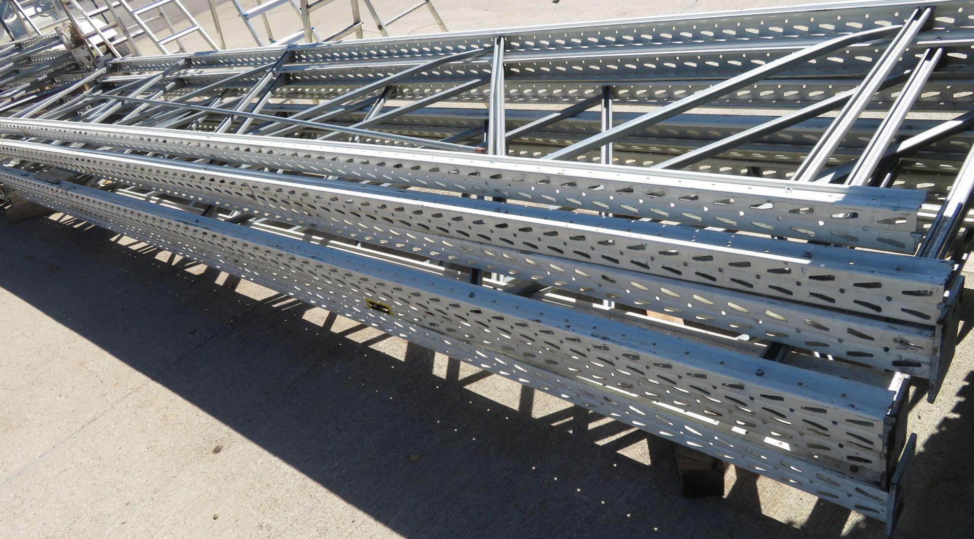 Racking assembly - 19x Uprights - 5700mm high x 1050mm wide, 140x Beams - 3300mm long - Image 5 of 7