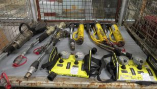 Hydraulic cutting tools, rams, 2x contoller boxes