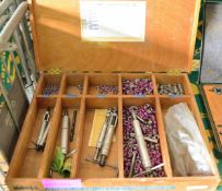 Tool UNC Coil Thread Repair Kit In A Wooden Case