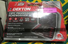 Dekton 13 piece Professional screwdriver set