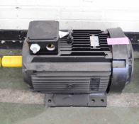 TEE Electric motor - OU 160L 4A-40H - 15kW, 60hz, 90kg, 440V