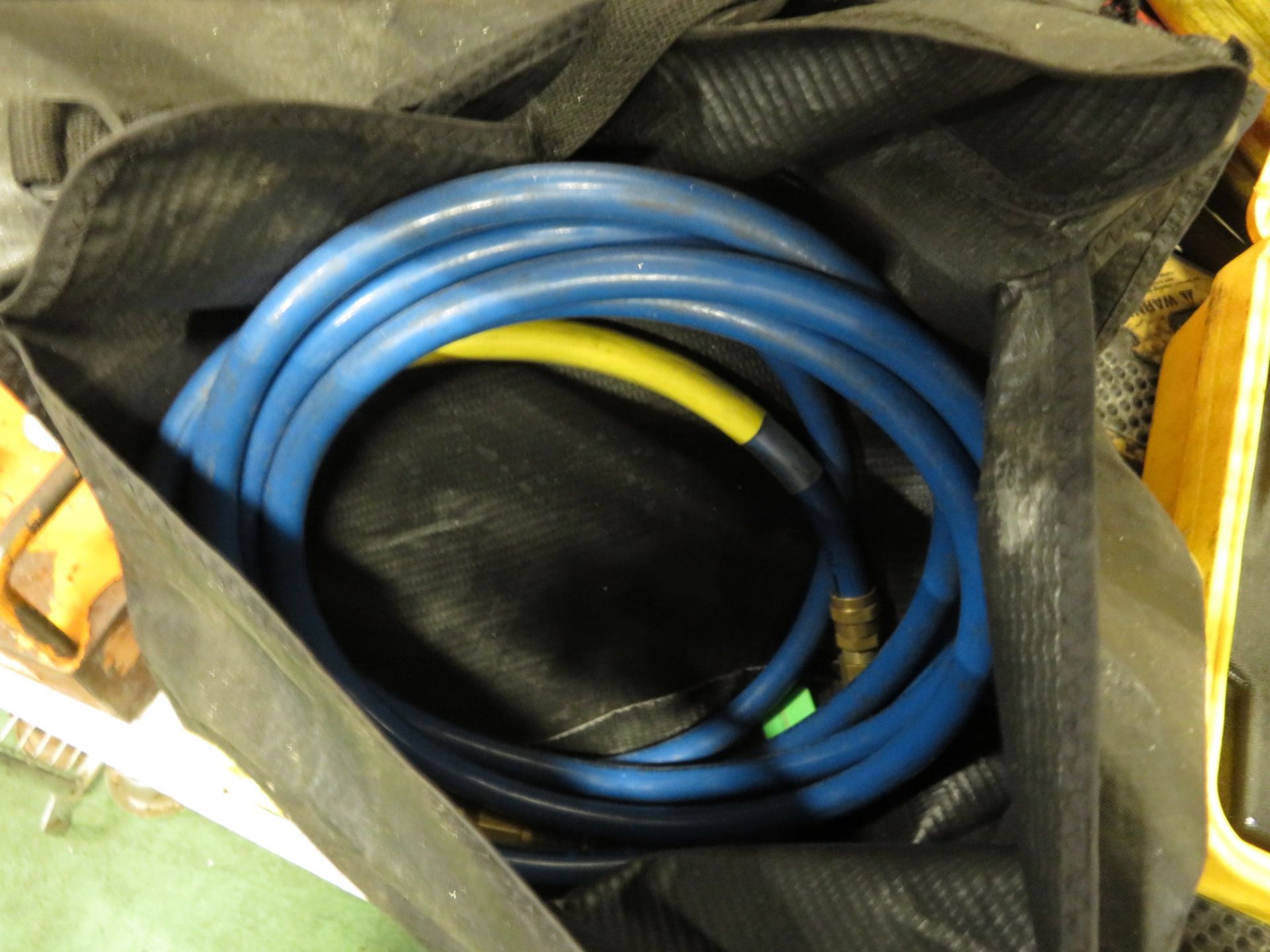 Hydraulic Air Bag Lifting Equipment - lifting bag, controller, hoses, gauge kit - Image 5 of 5