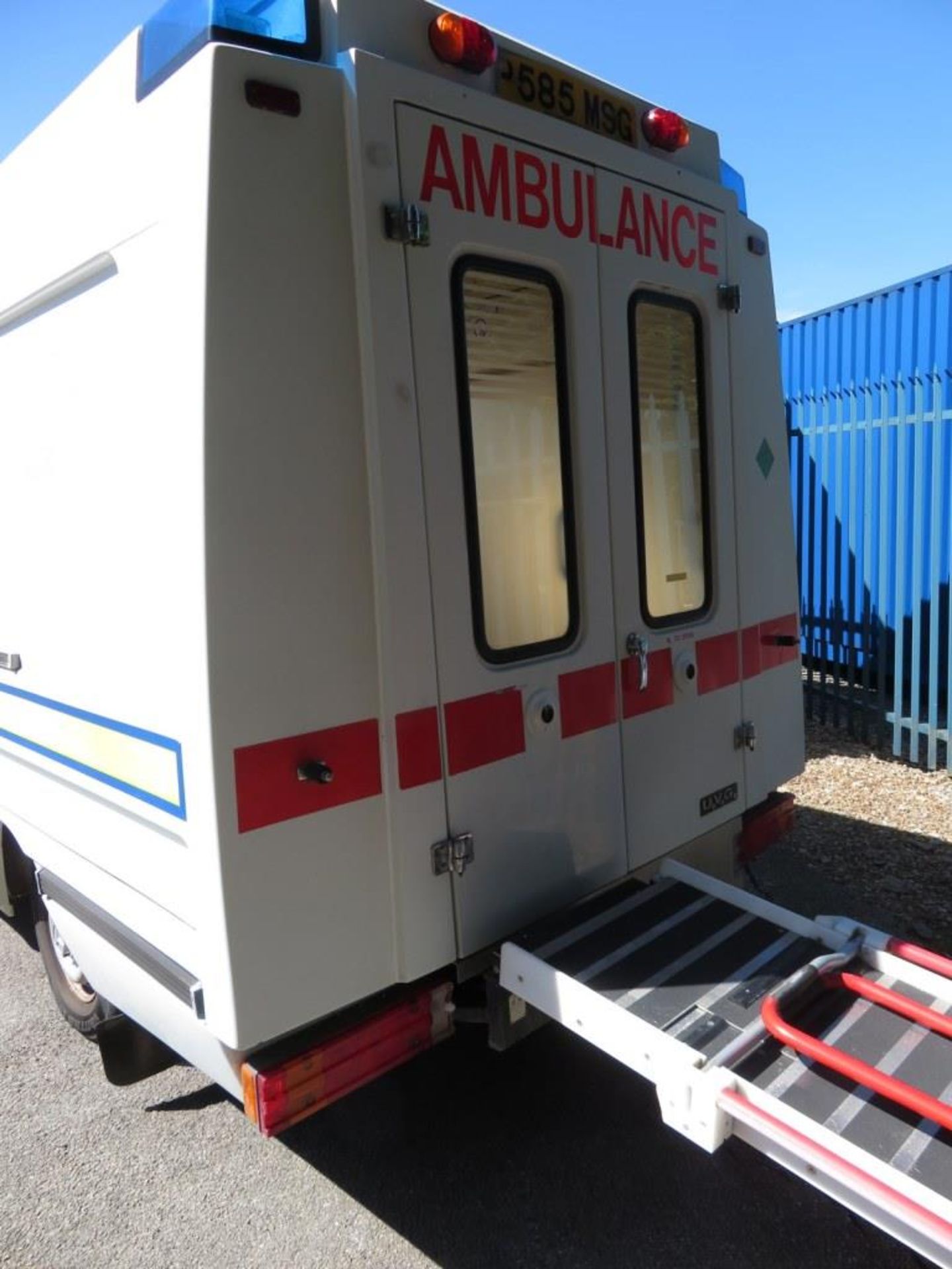 Mercedes Benz 312D Ambulance - first reg 08/07/1997 - Sprinter 312 D MWB - 2874CC - 3500kg - Image 3 of 53