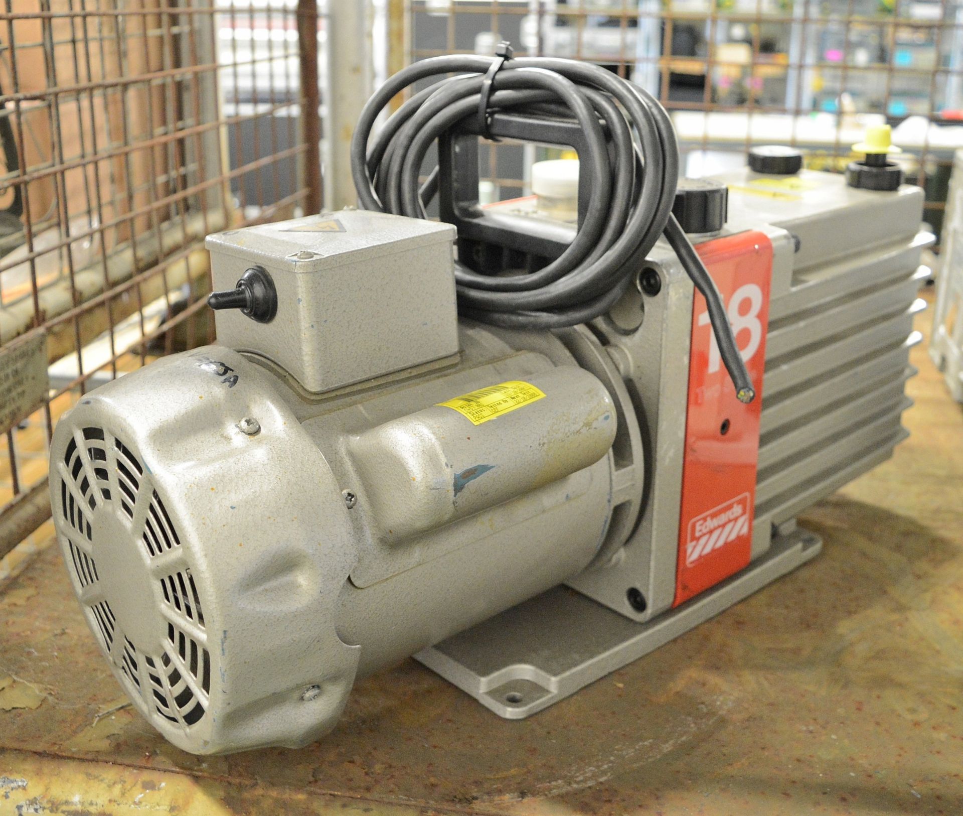 Edwards Two Stage 18 vacuum pump - E2M18 - Image 3 of 3