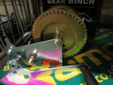 Hand operated Gear winch - 2100lbs - 900kgs