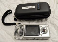 Zoom Q2 HD Handy Video Recorder in a Case