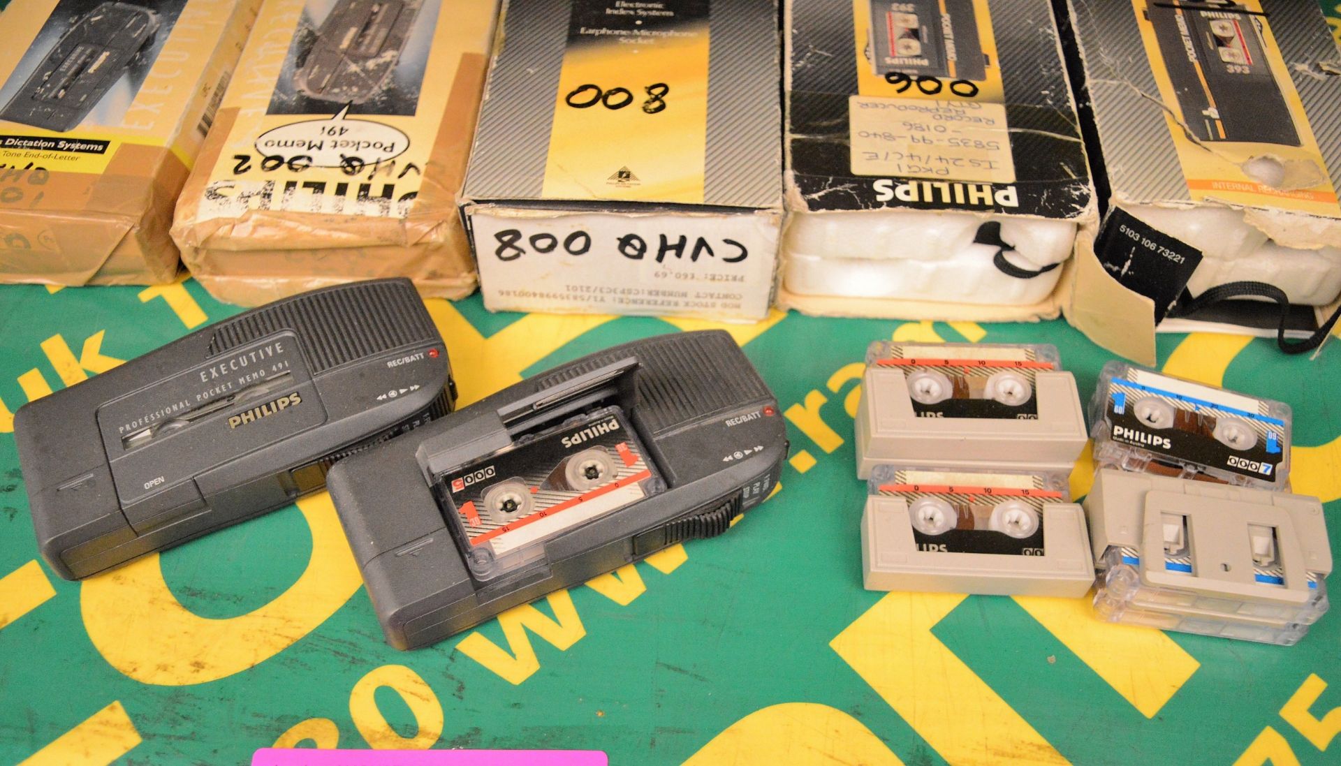 7 Various Philips Pocket Memo Dictation machines and tapes - Image 2 of 3