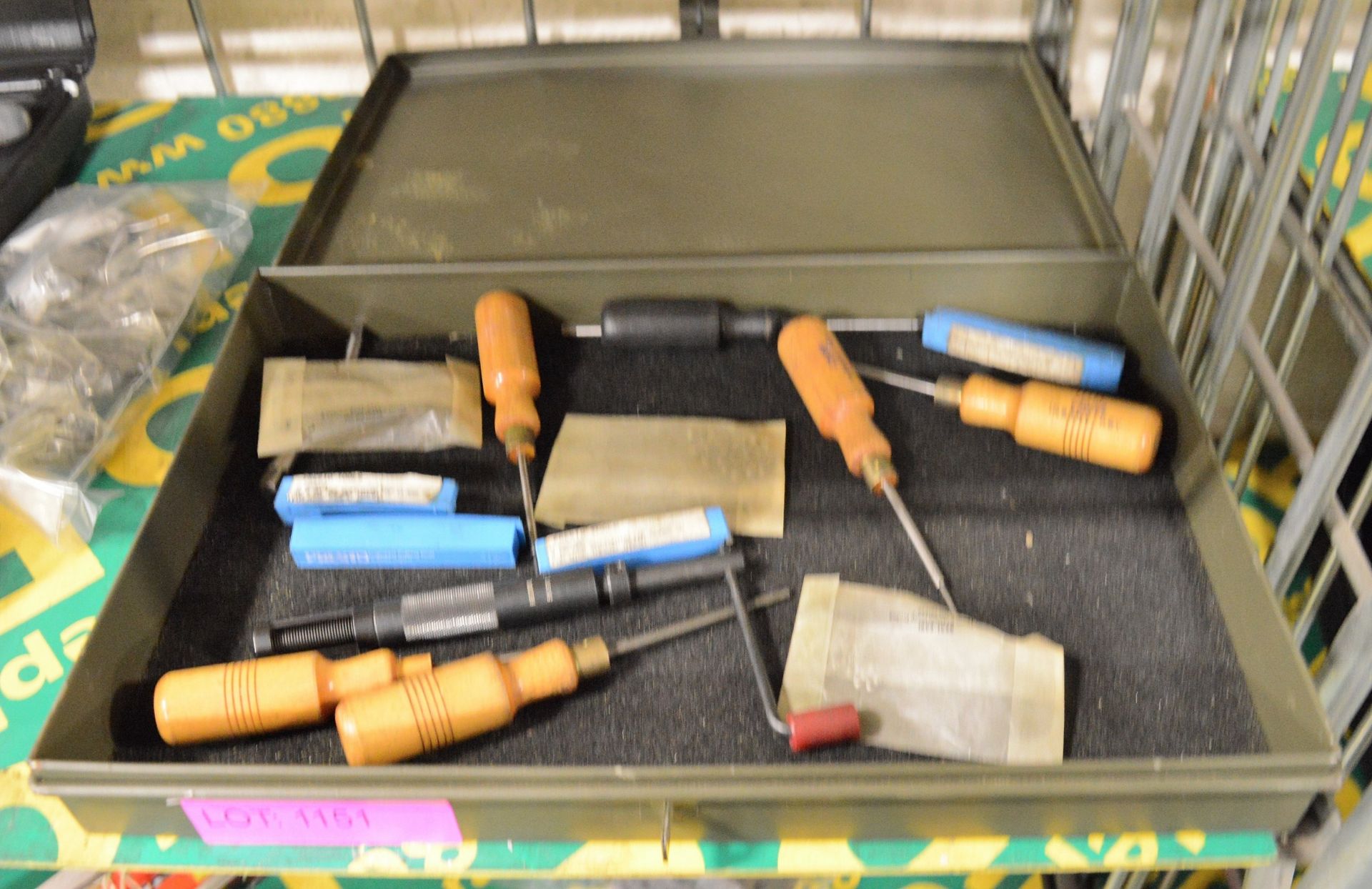 Insertion tool kit in carry box