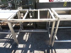 Aluminium frame stand