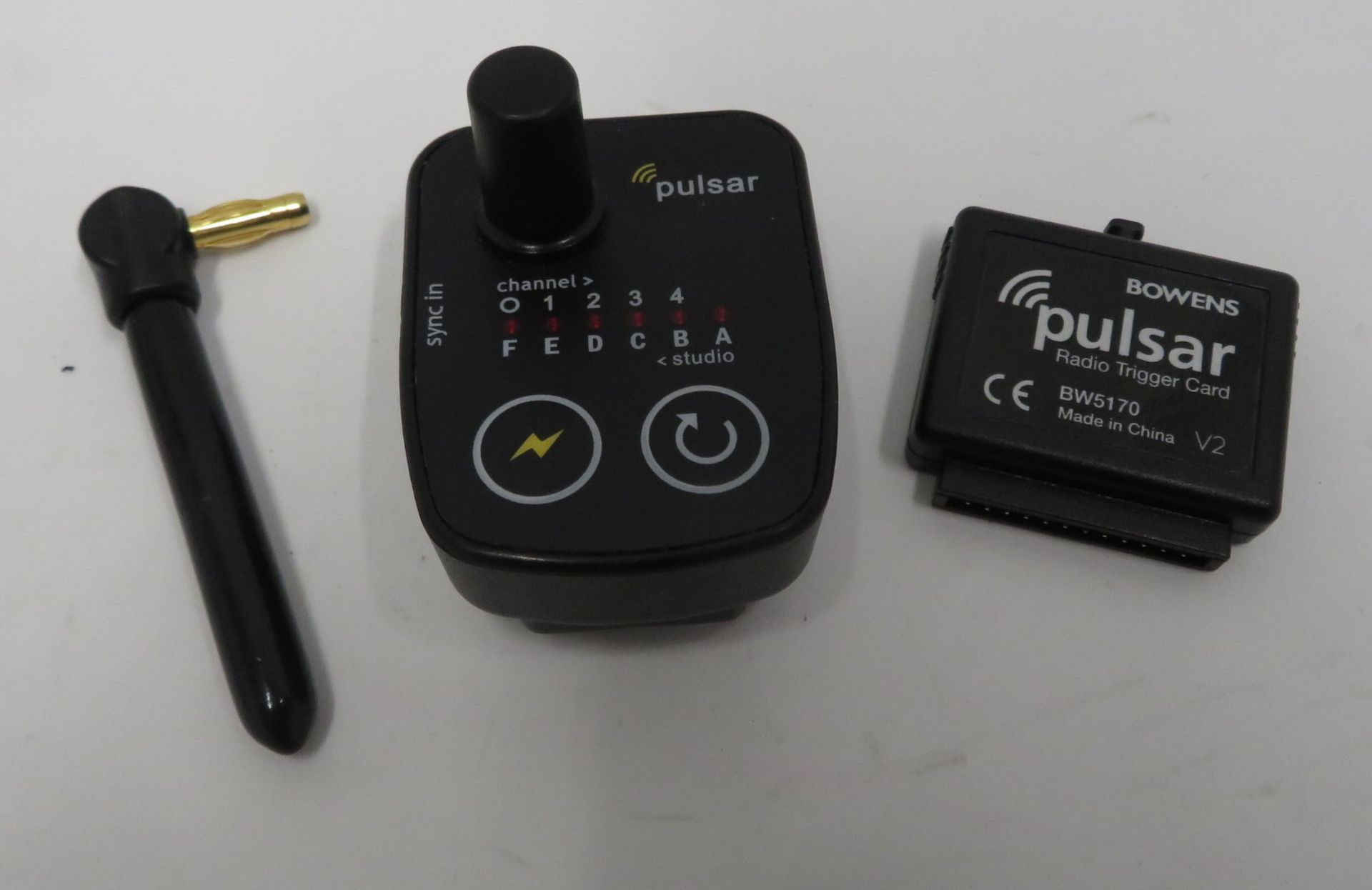 Bowens BW3967 Pulsar tx/rx radio trigger set