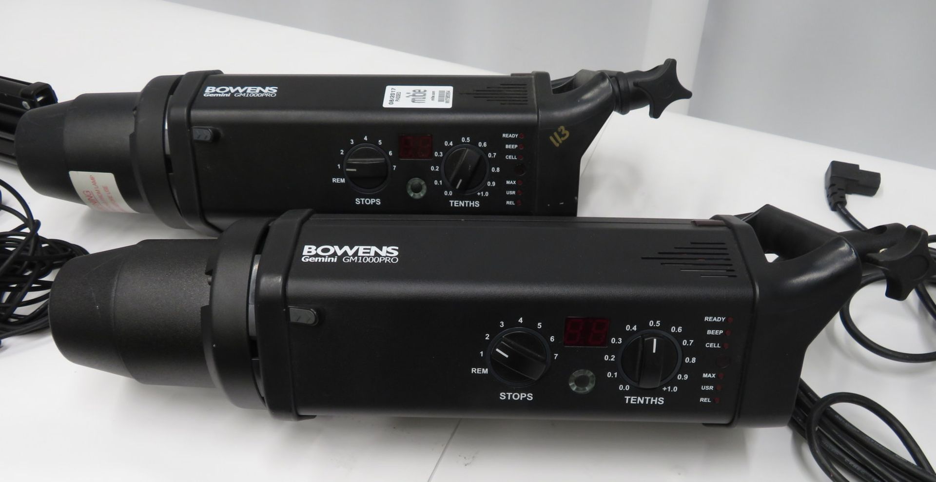 Bowens Studio Lighting Kit - 2x Gemini GM1000PRO Heads & accessories - Image 5 of 13