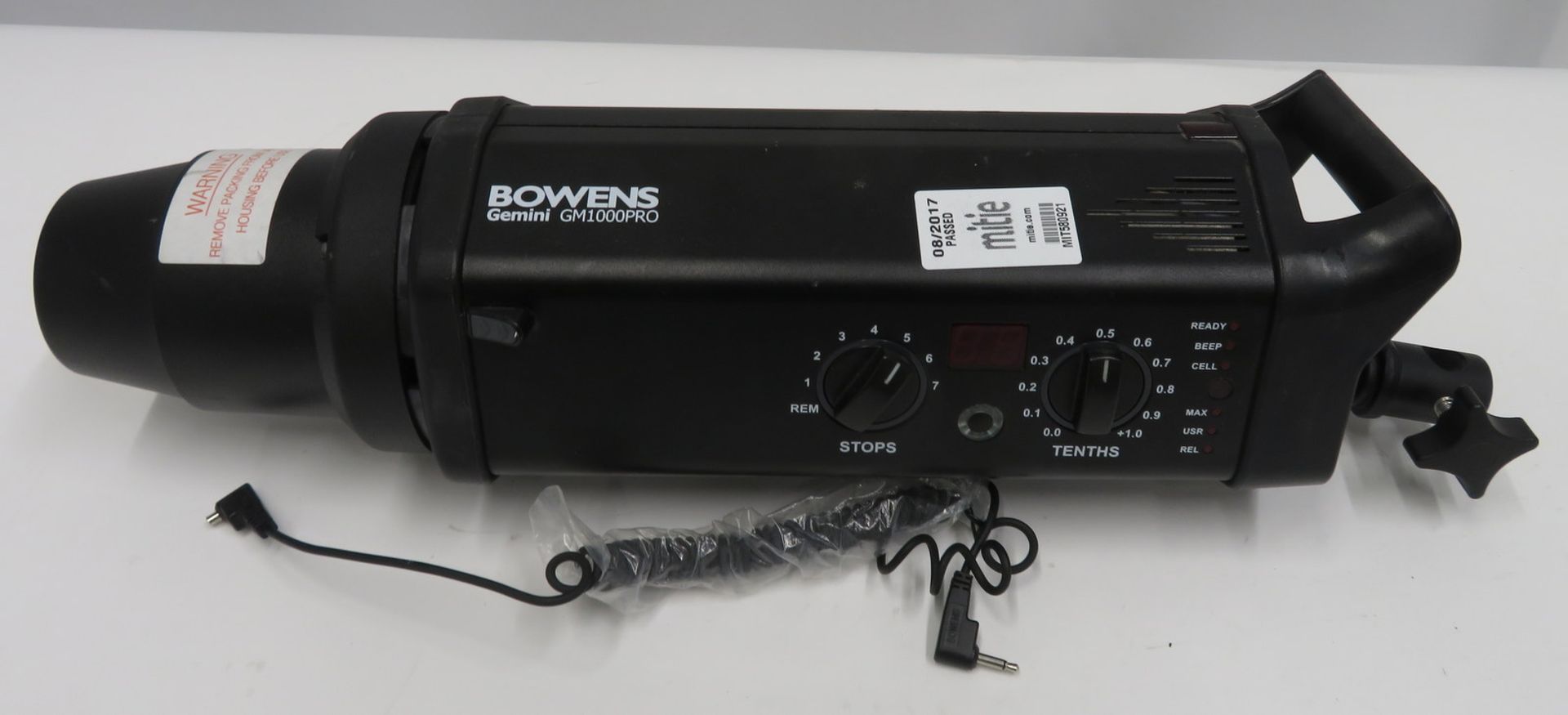 Bowens Gemini GM1000PRO studio light with cables