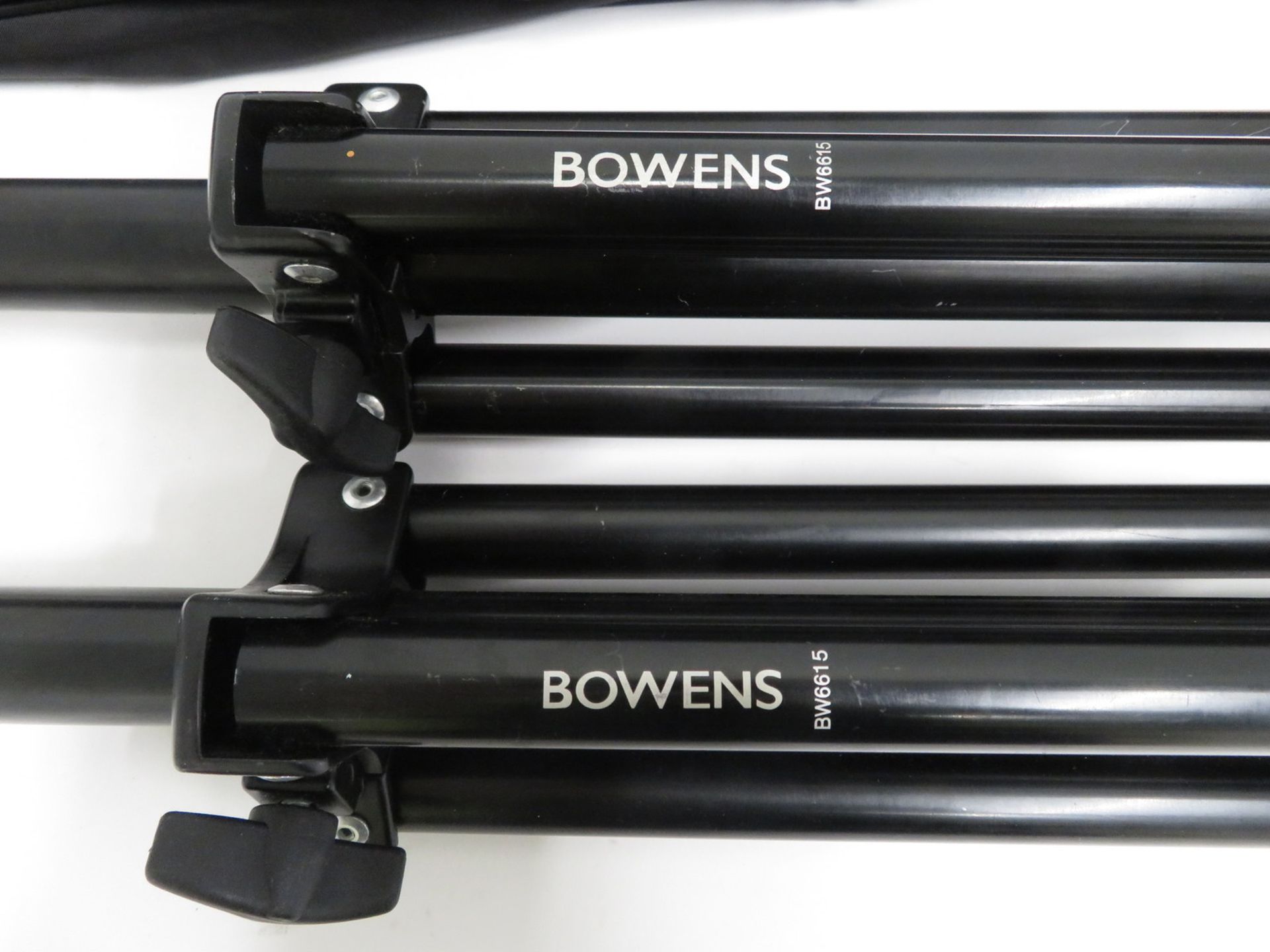 Bowens Studio Lighting Kit - 2x Gemini GM1000PRO Heads & accessories - Image 16 of 16