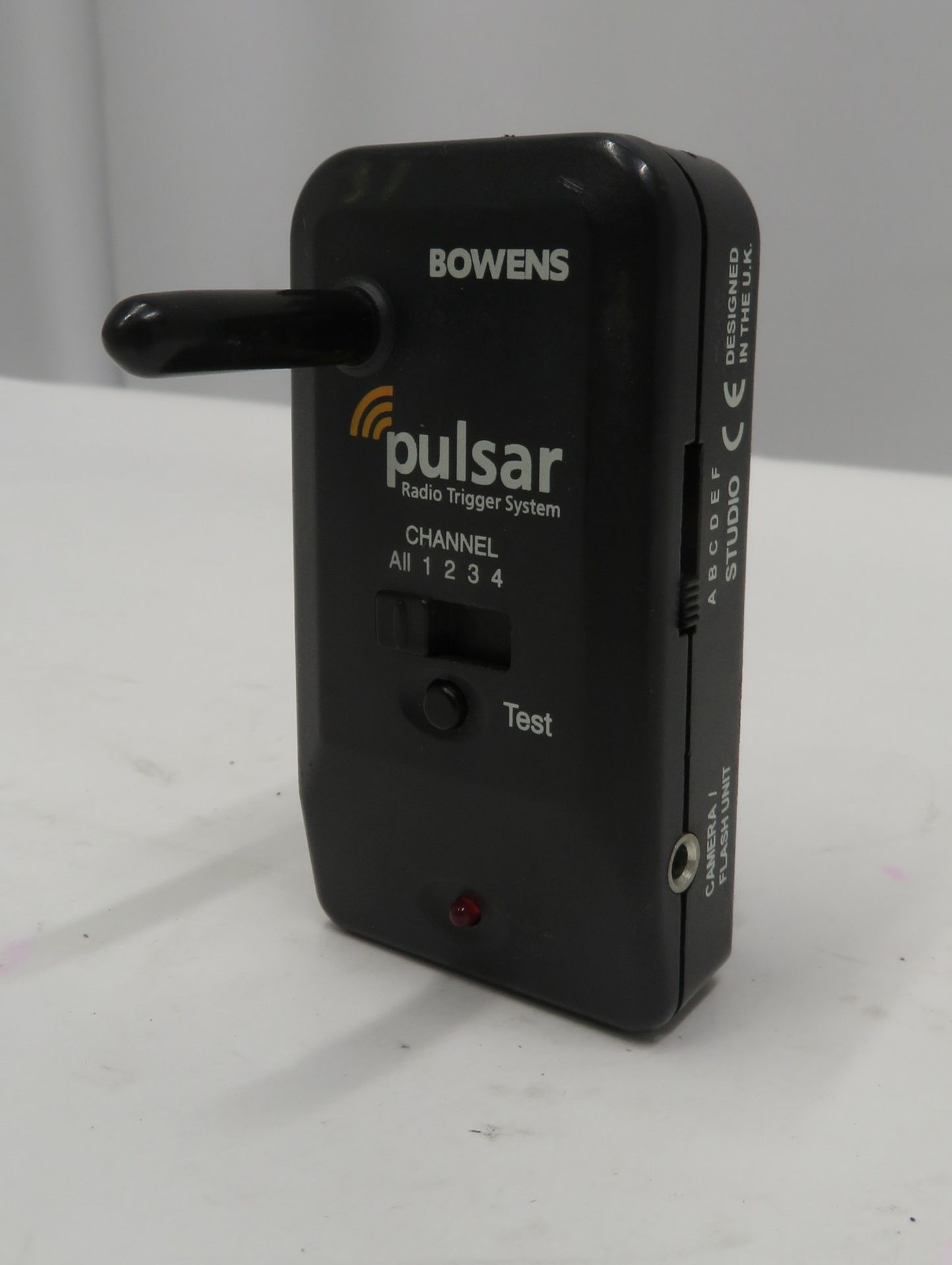 Bowens Pulsar radio trigger system - Image 2 of 3