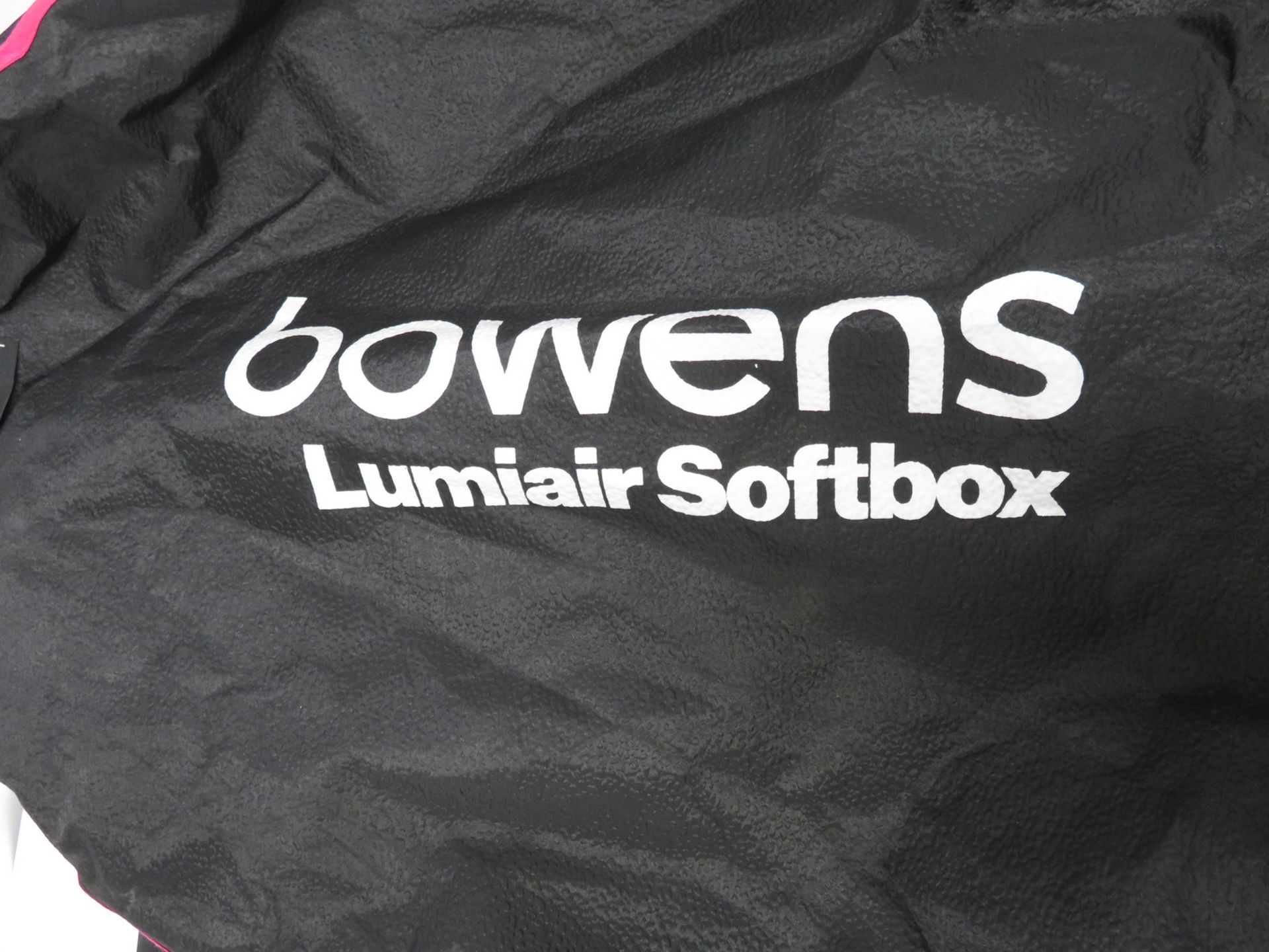 Bowens 1m x 1m softbox attachment for studio light in carry bag - Image 8 of 10