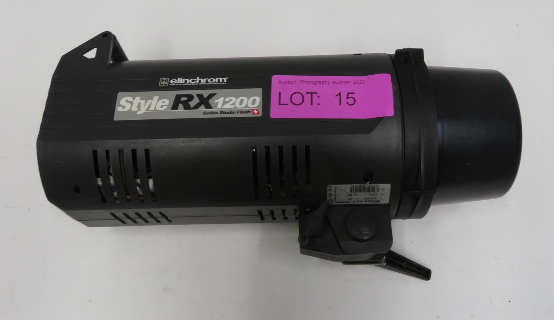 Elinchrom Style RX1200 studio light with cables