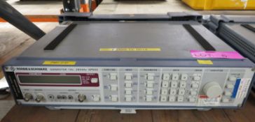 Rohde & Schwarz Generator 1Hzâ€¦ 260kHz - APN62