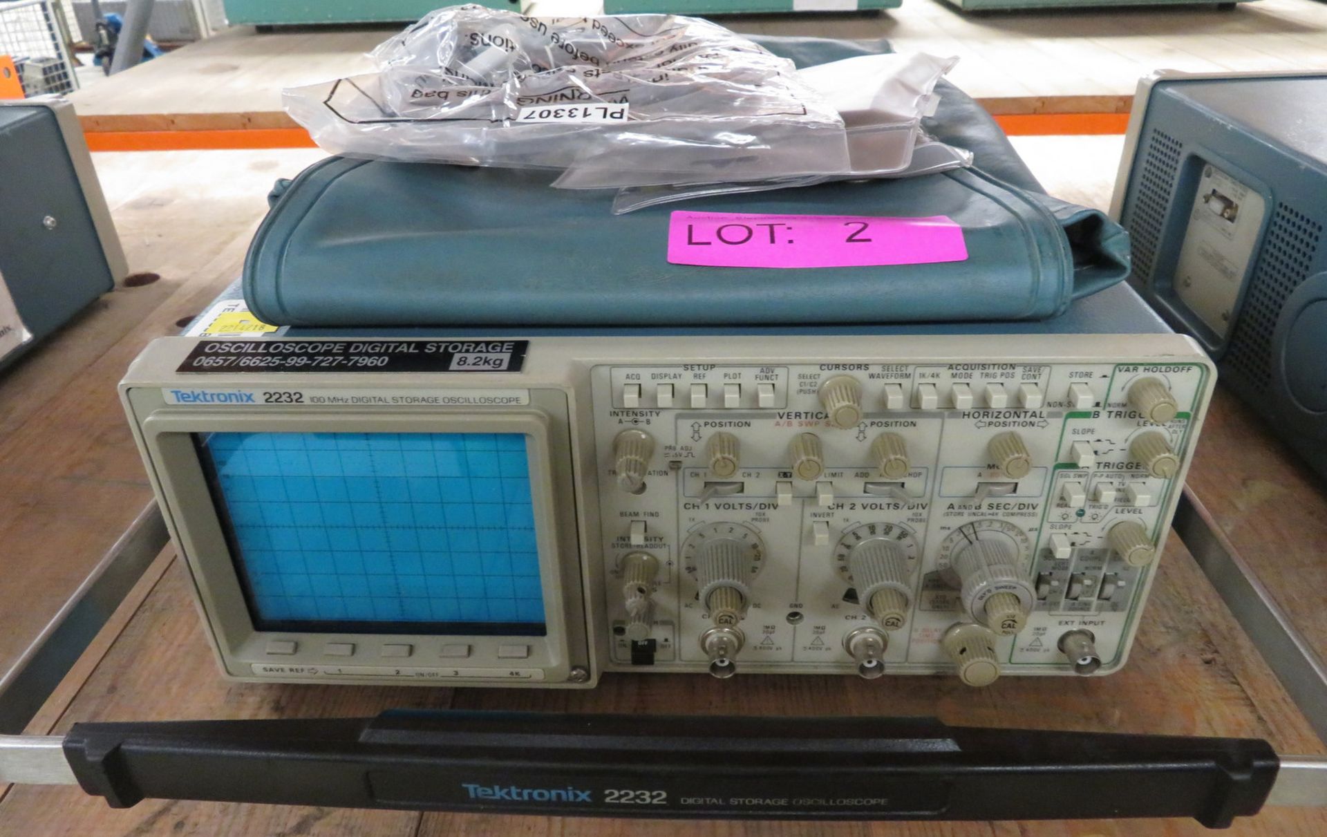 Tektronix 2232 100MHz digital storage oscilloscope