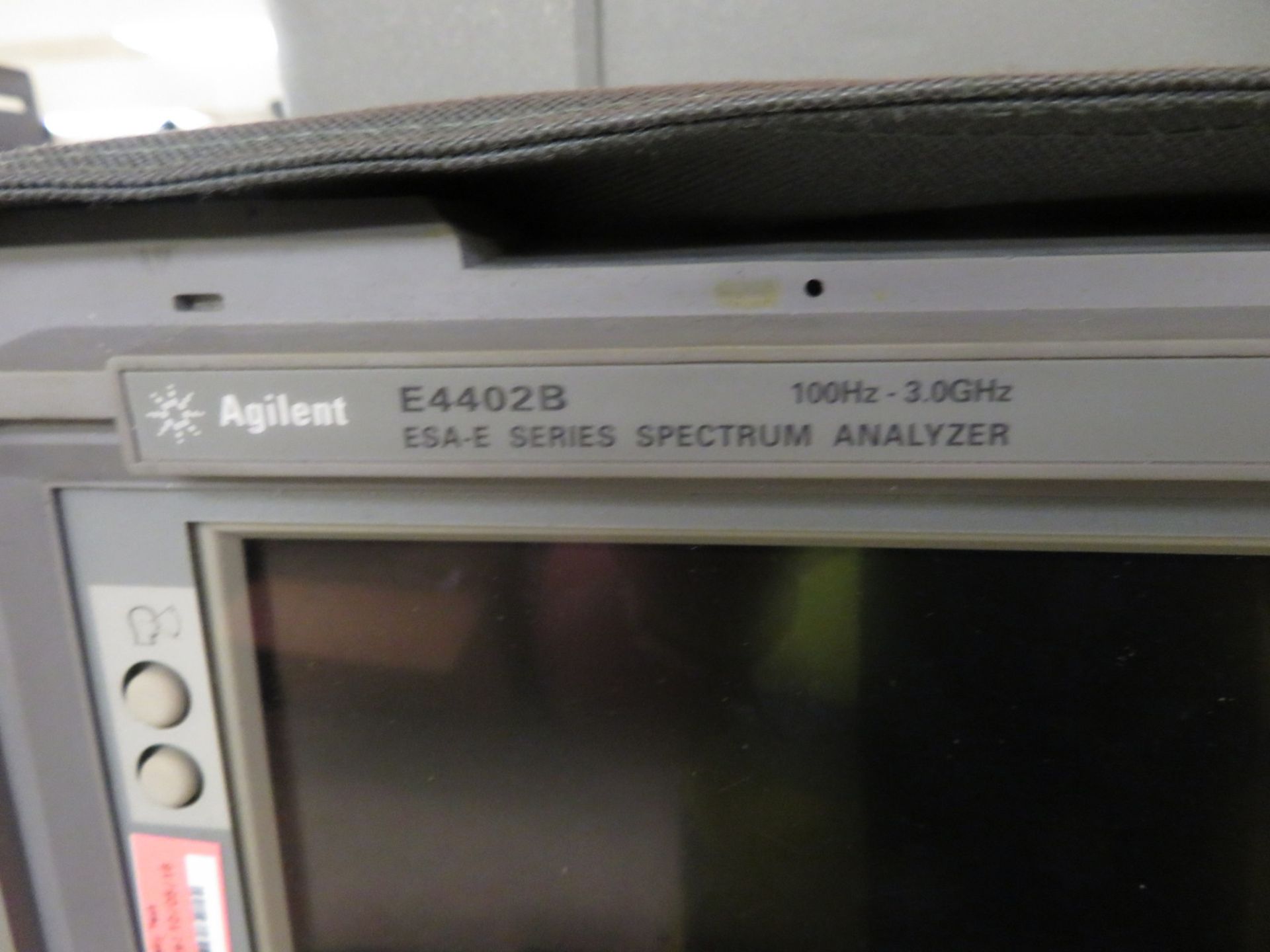 Agilent E4402B 100Hz - 3GHz spectrum analyzer - Image 4 of 5