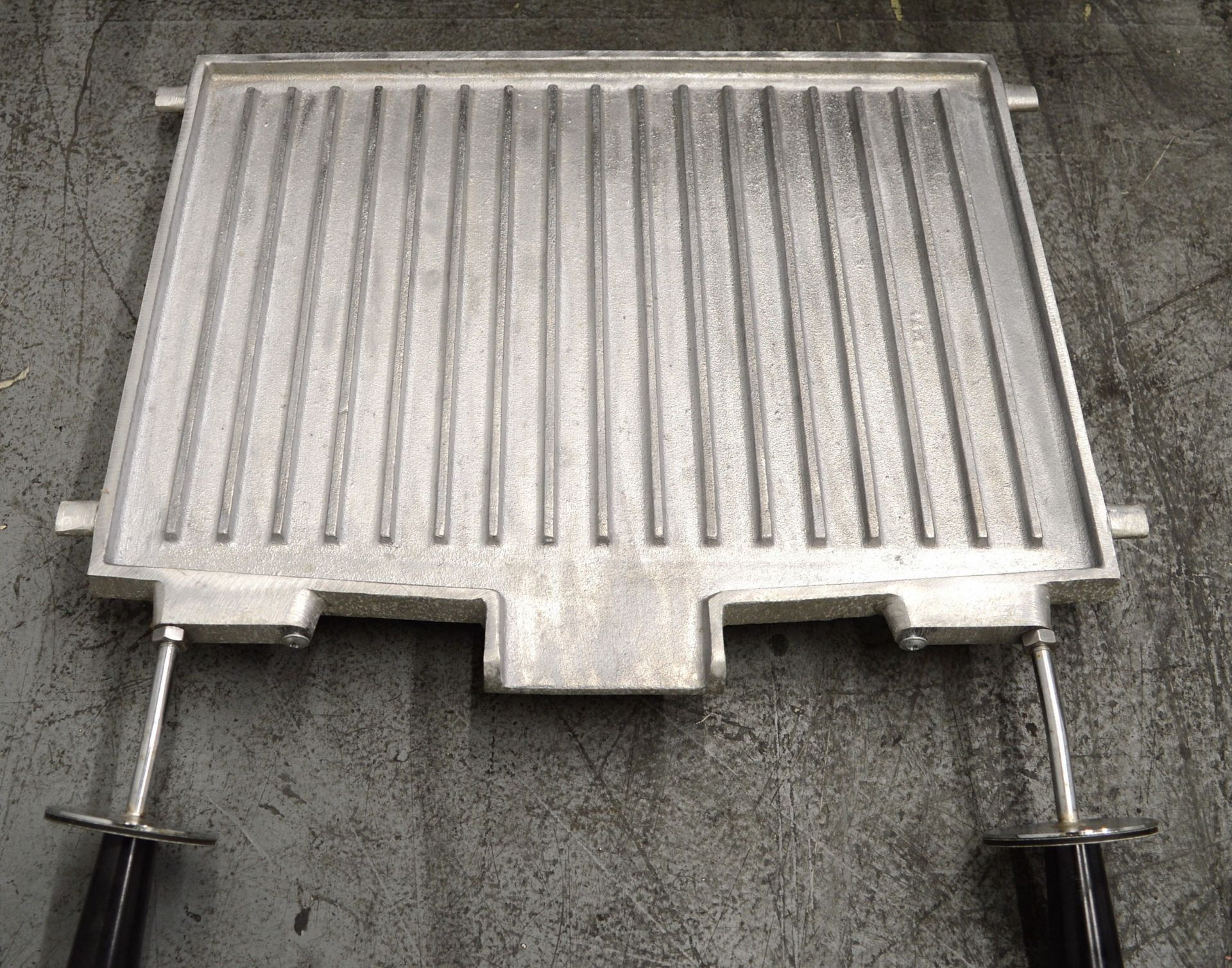 Moorwood Vulcan MV1 Gas Grill. - Image 6 of 6