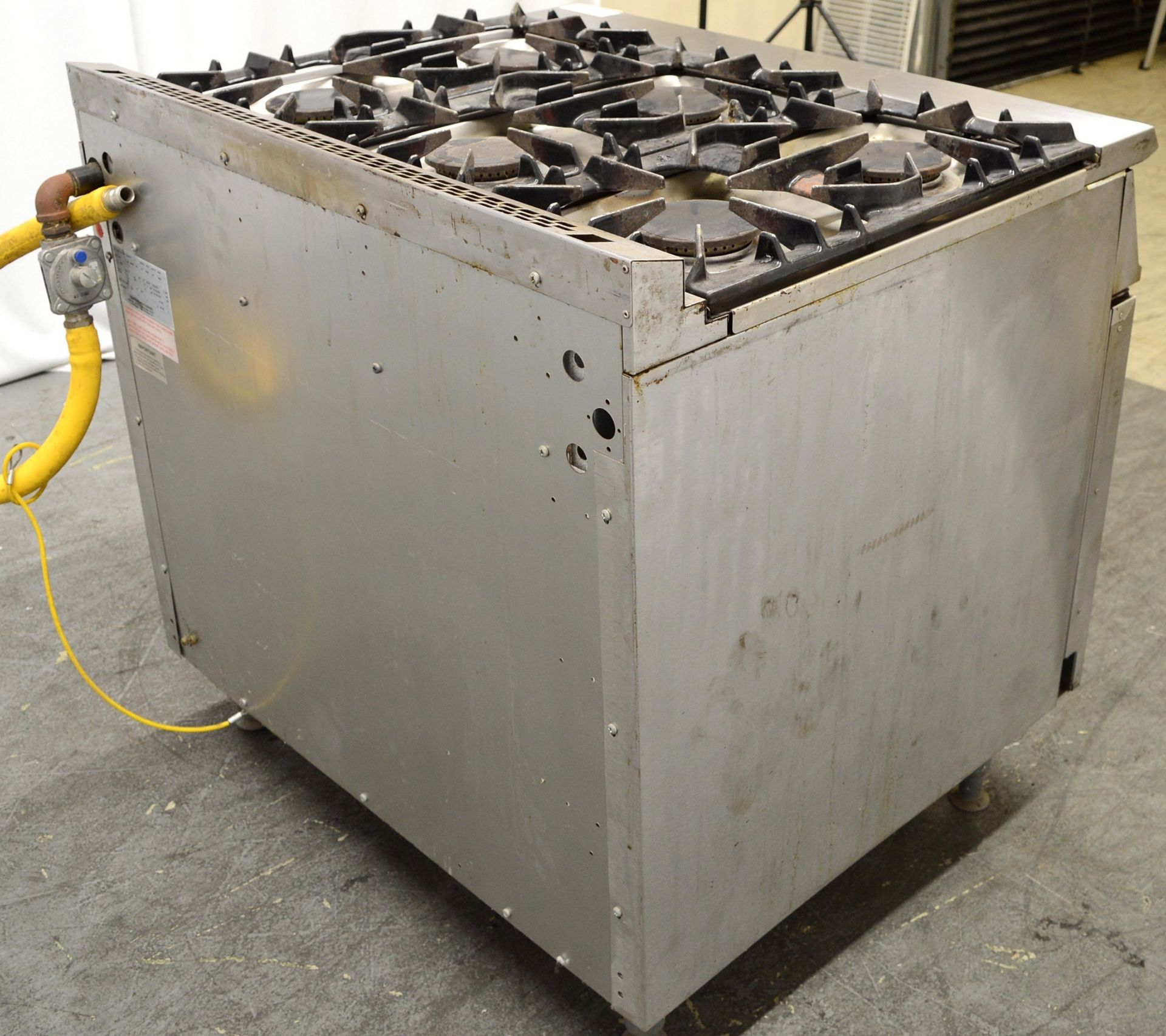 Falcon 6 Burner Gas Range 230V. - Image 3 of 7