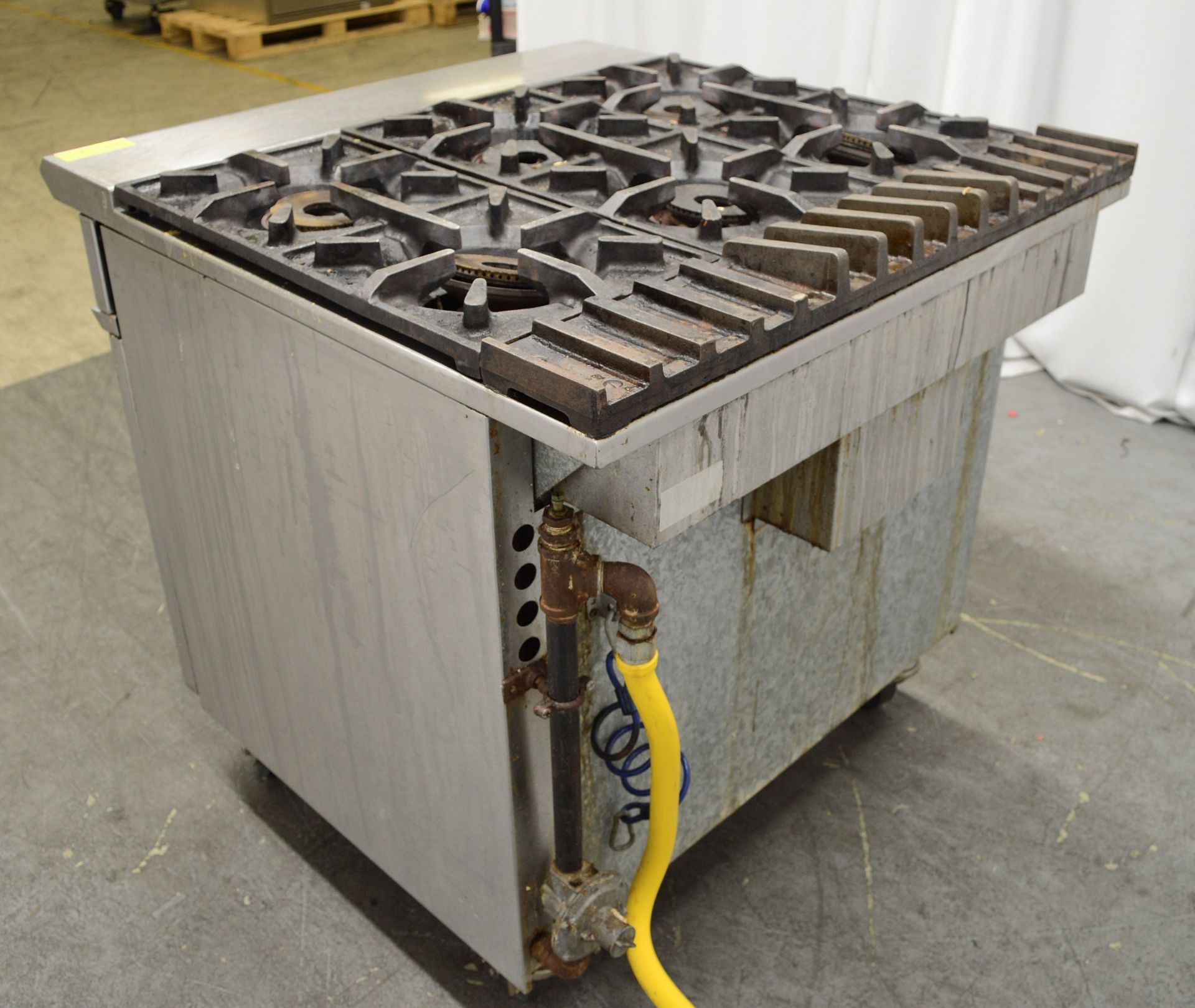 Falcon 6 Burner Gas Range Cooker. - Image 4 of 7